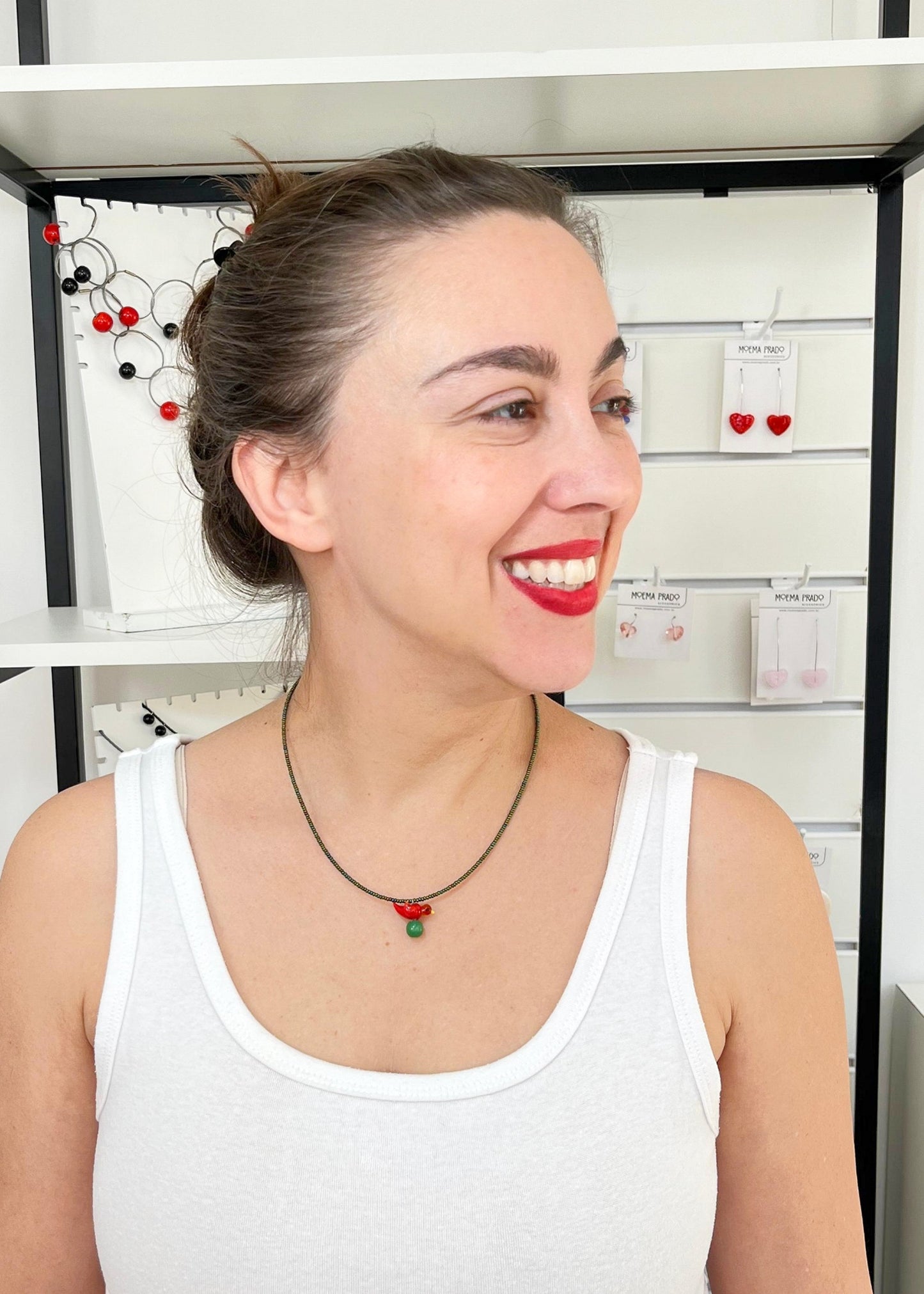 Colar Passarinho - vermelho e verde